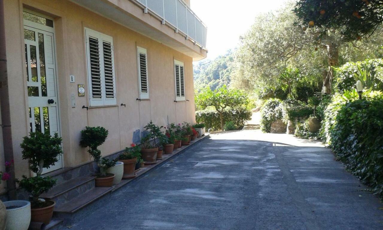 フォルツァ・ダグロLa Casa Di Giuliaアパートメント エクステリア 写真